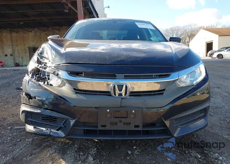 2018 Honda Civic Lx z USA, uszkodzony, nr VIN 19XFC2F54JE201215